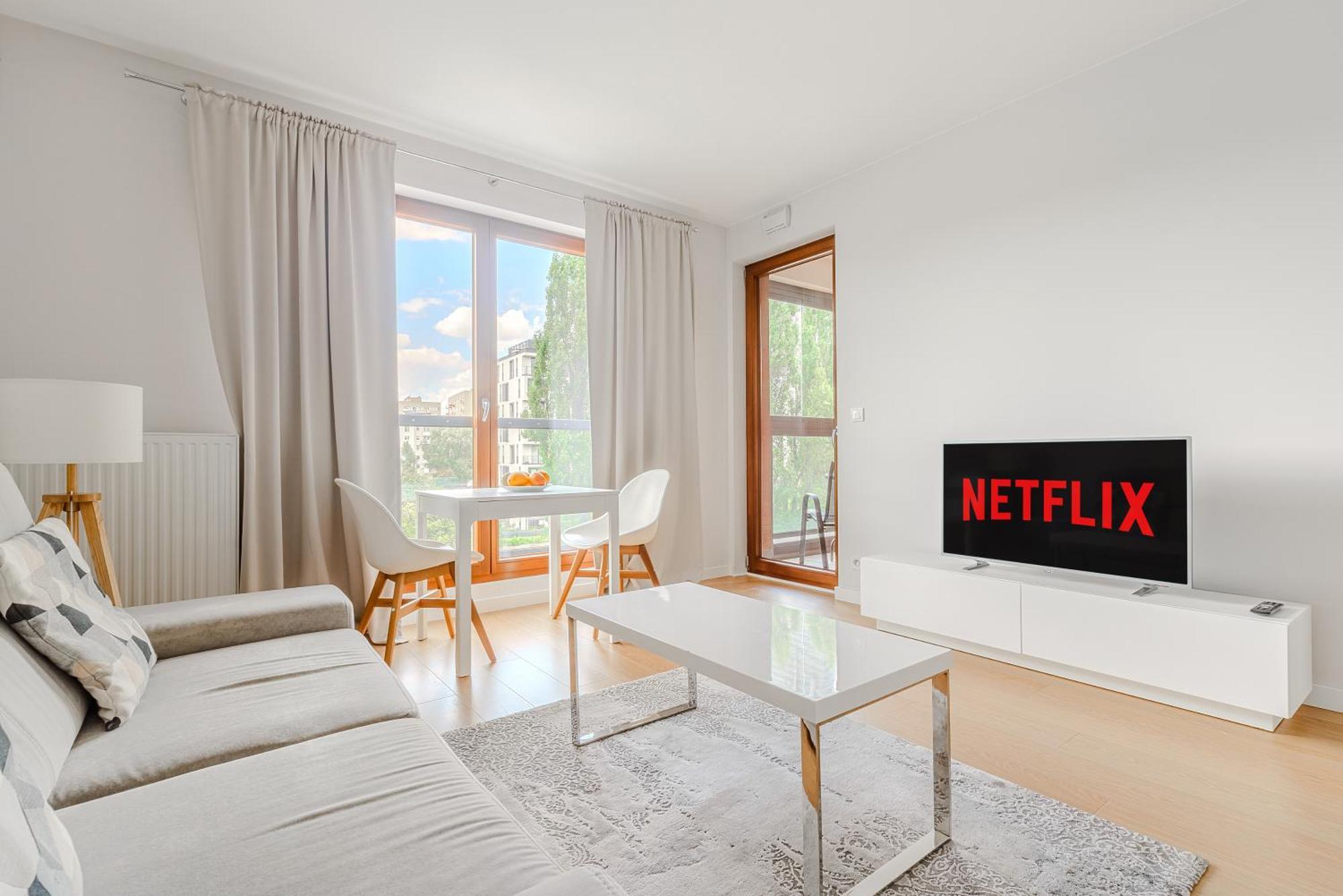 Cozy Family Apartments With Balcony Near Zlote Tarasy Варшава Екстериор снимка