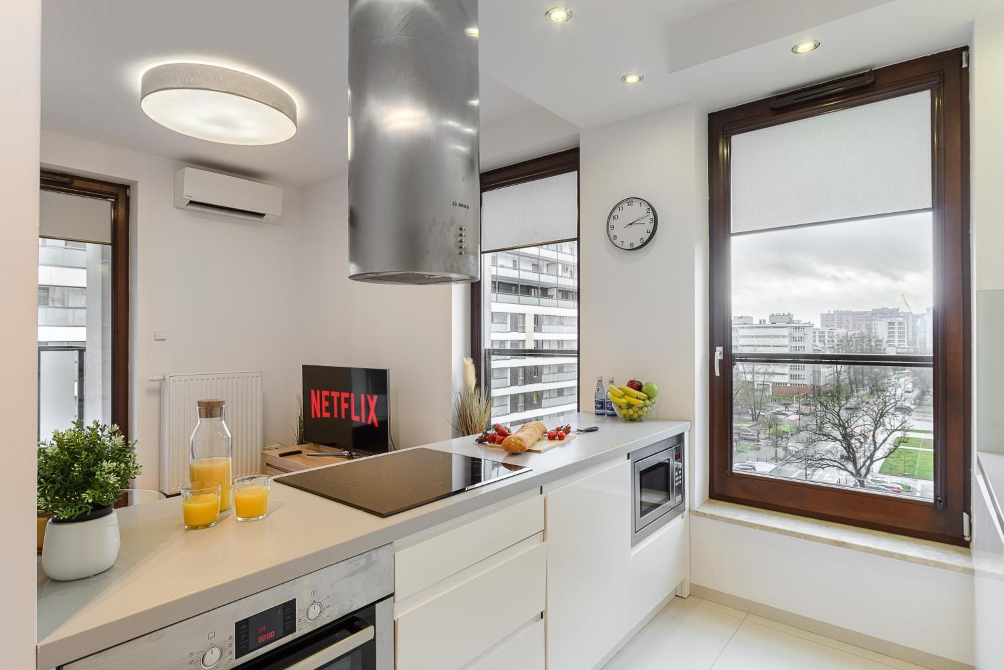 Cozy Family Apartments With Balcony Near Zlote Tarasy Варшава Стая снимка